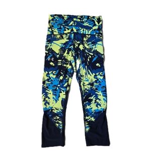 UNDER ARMOUR Women's Fly Fast Crop Printed Compression Patterned Leggings